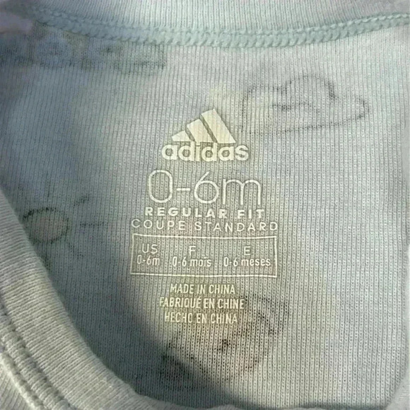 Adidas - short sleeve onesie. Size 0-6 months - Picture 2 of 3